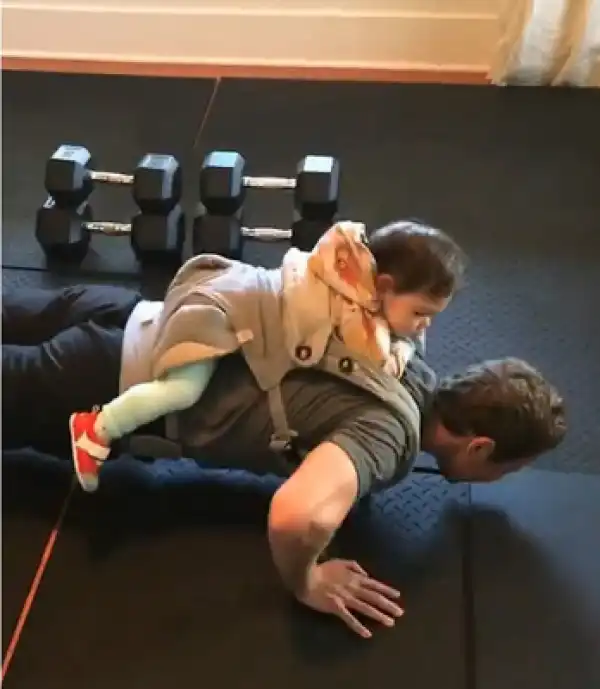 Facebook CEO, Mark Zuckerberg And His 16-Month-Old Daughter Hit The Gym [Photos]